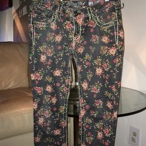 Miss me floral jeans. New condition!